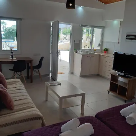 아파트 Zorbas Sea View No 5 *